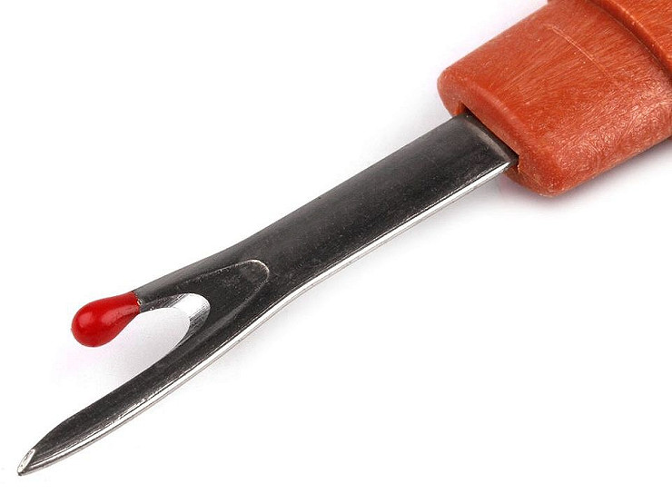 36 Pezzi Taglia Asole Set, Grandi e Piccole Seam Ripper, Unpicker con Forbice, Infila Ago, Bobine di Filo, Clip per Cucire, Taglia Filo per Cucire e