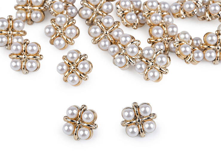 Gombík zdobený perlami veľkosť 24", 28", 34"