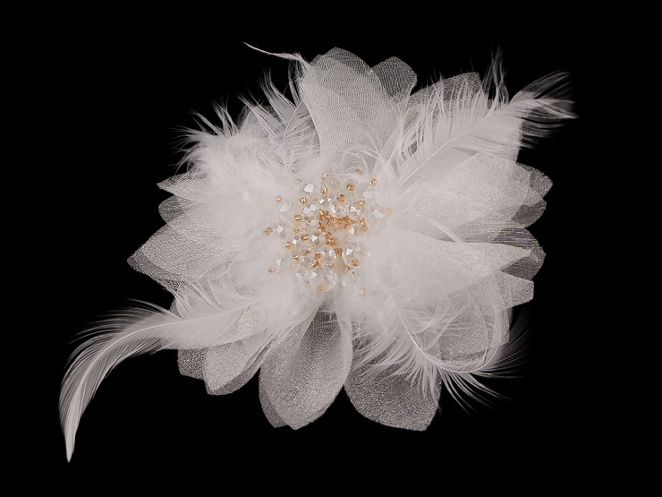 Brošňa so sklenenými brúsenými korálikmi a perím