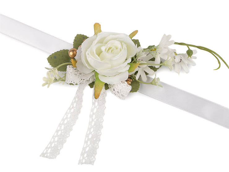 Bridesmaid flower bracelet with ribbon tie