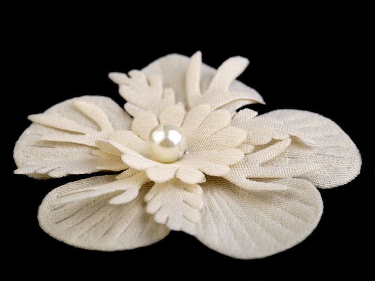 Květ 3D Ø53 mm s perlou