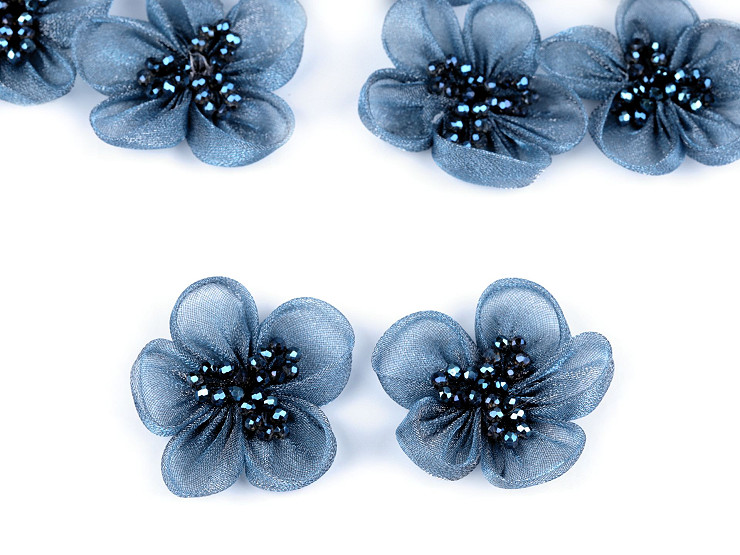 Organzablume mit geschliffenen Perlen zum Aufnähen und Aufkleben, Ø 4,5 cm