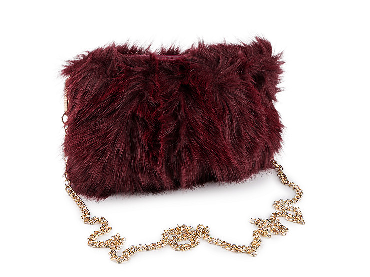 Kožešinová kabelka s kovovým řetízkem 24x19 cm