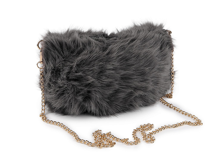 Kožešinová kabelka s kovovým řetízkem 24x19 cm