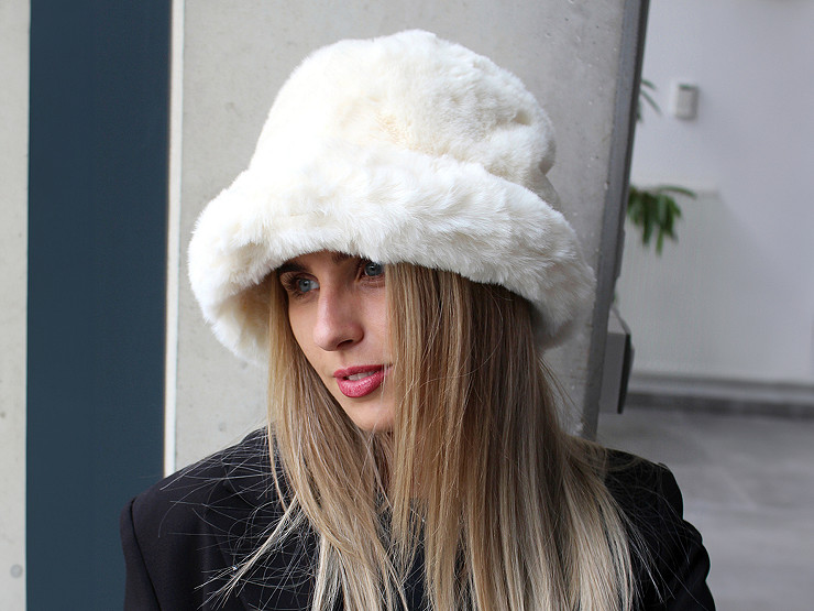 Fur hat