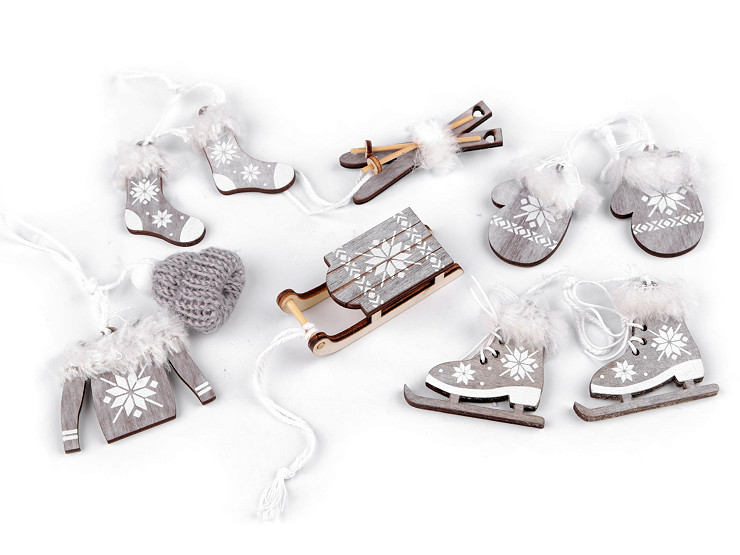 Vianočné dekorácie - lyže, korčule, čiapka, bunda, rukavice, ponožky