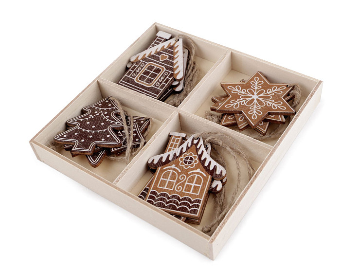 Christmas wooden house, star, tree to hang