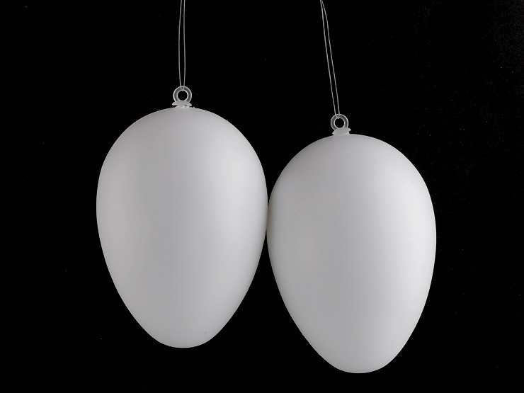 Plastové vajce 6,3x8,8 cm so závesom
