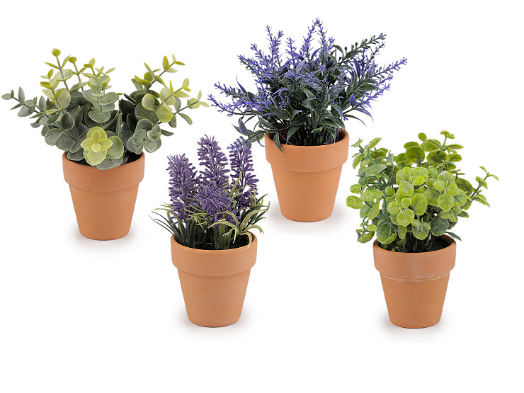 Umělá rostlina v květináči