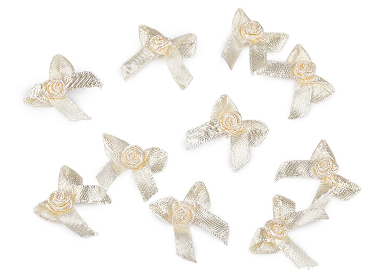 Saténová mašlička s růžičkou