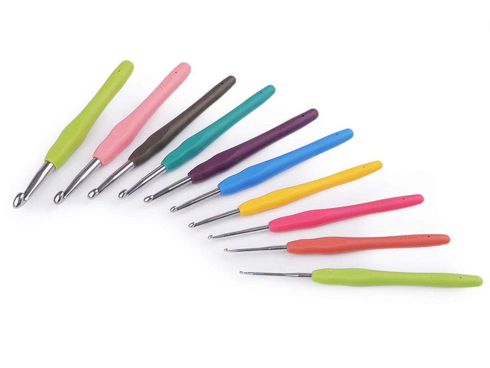 Crochet Hook set with Silicone Handle | STOKLASA Haberdashery and Fabrics